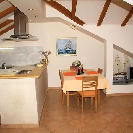 Apartment Alegria - Comfort Two Bedroom With Sea View C Cavtat